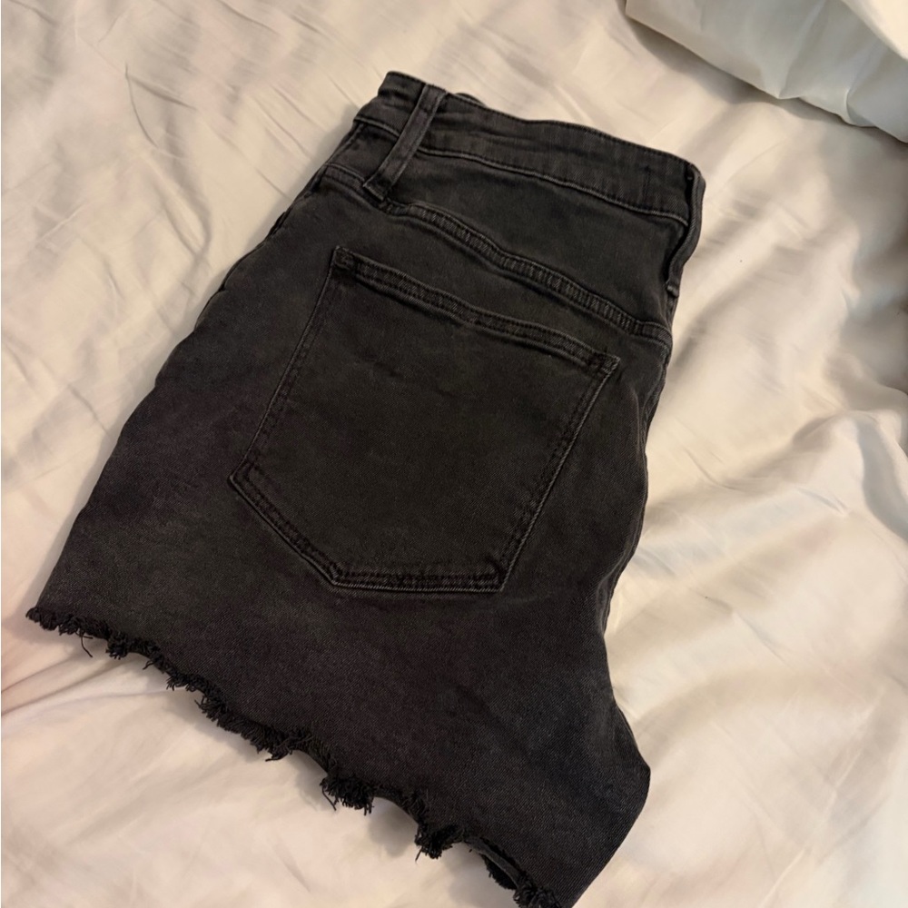 Madewell Charcoal Denim shorts - Picture 9 of 9